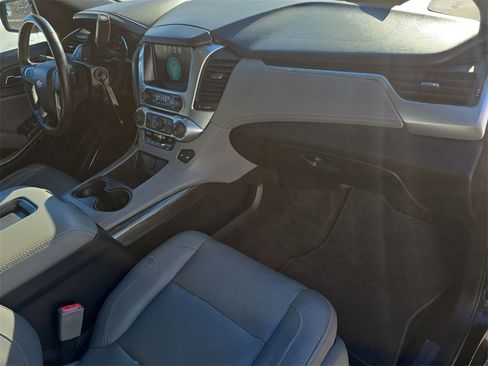 Certified 2017 Chevrolet Suburban LT image 30