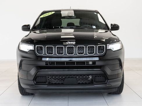 Used 2023 Jeep Compass Sport image 6