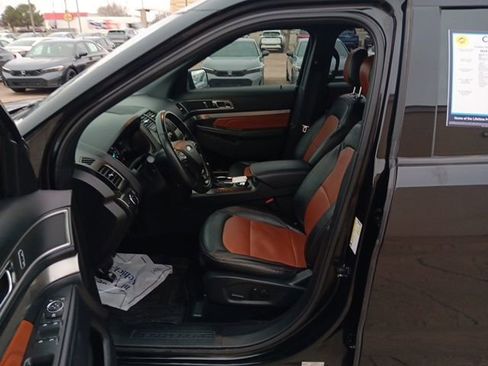 Used 2019 Ford Explorer XLT w/ Equipment Group 202A image 25