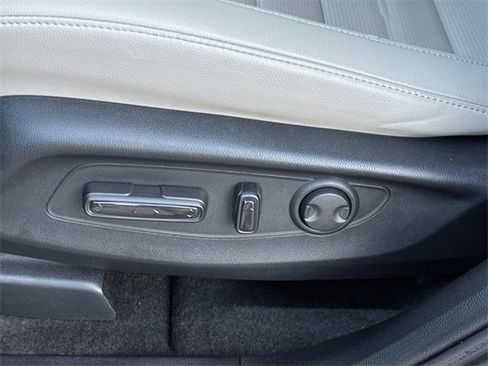 Used 2025 Honda CR-V EX-L image 22