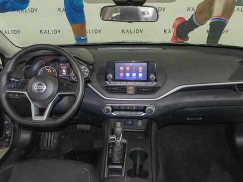 Used 2022 Nissan Altima 2.5 S image 3