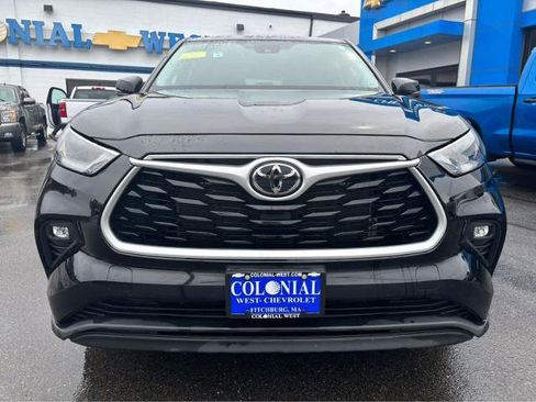 Used 2023 Toyota Highlander LE image 16