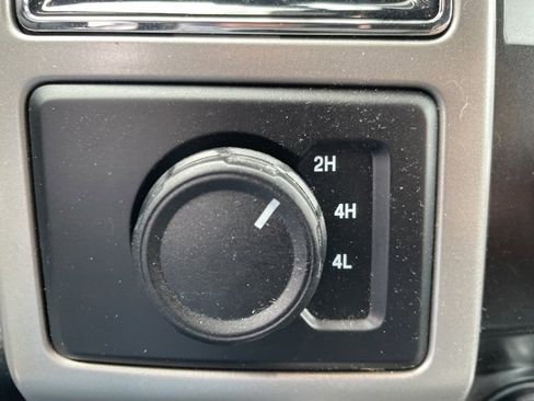 Used 2020 Ford F250 Lariat w/ Chrome Package image 10