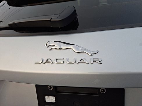 Used 2022 Jaguar F-PACE S image 34