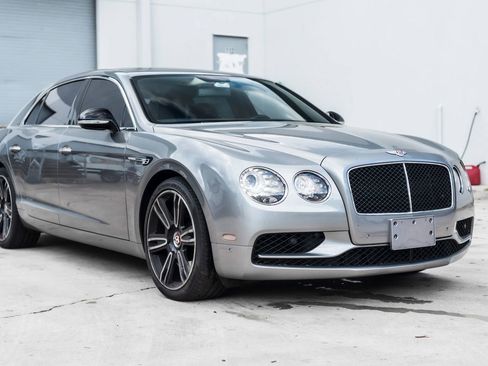 Used 2017 Bentley Flying Spur S V8 AWD/4WD image 3