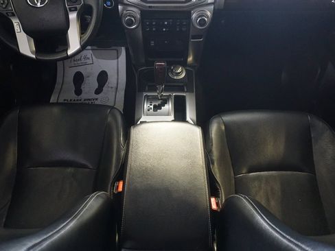 Used 2019 Toyota 4Runner Limited image 33