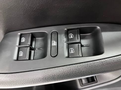 Used 2016 Volkswagen Jetta Sport image 33