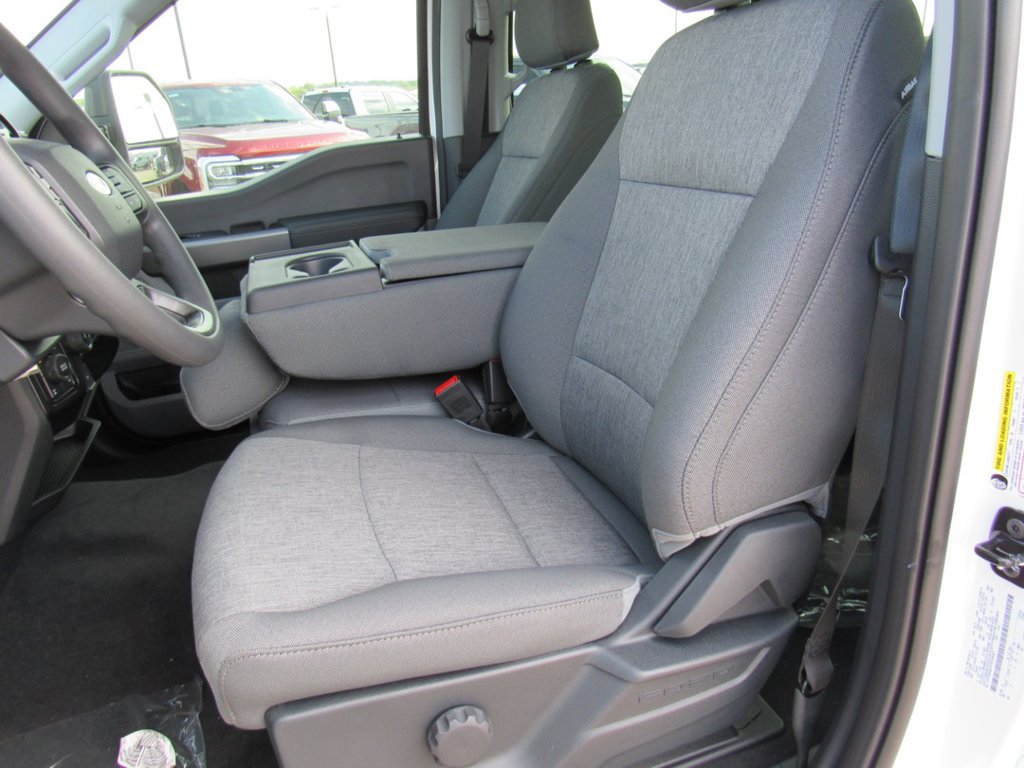 New 2026 Ford F250 XL w/ STX Appearance Package AWD/4WD image 5