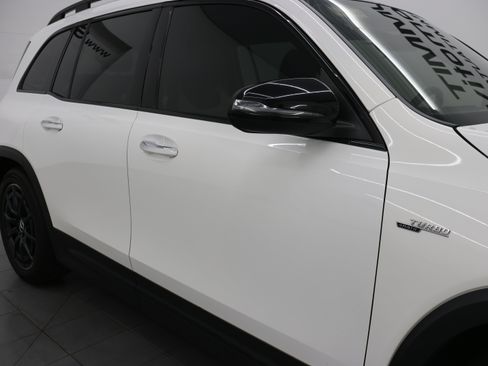 Used 2022 Mercedes-Benz GLB 35 AMG 4MATIC image 25