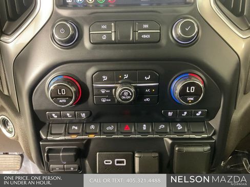 Used 2019 Chevrolet Silverado 1500 LTZ w/ LTZ Texas Edition AWD/4WD image 36
