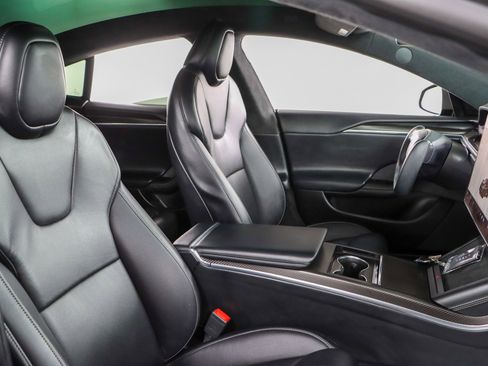 Used 2022 Tesla Model S Plaid image 25