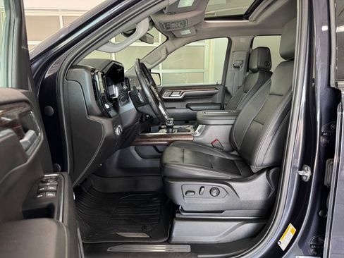Certified 2022 GMC Sierra 1500 Elevation w/ Elevation Premium Package AWD/4WD image 11