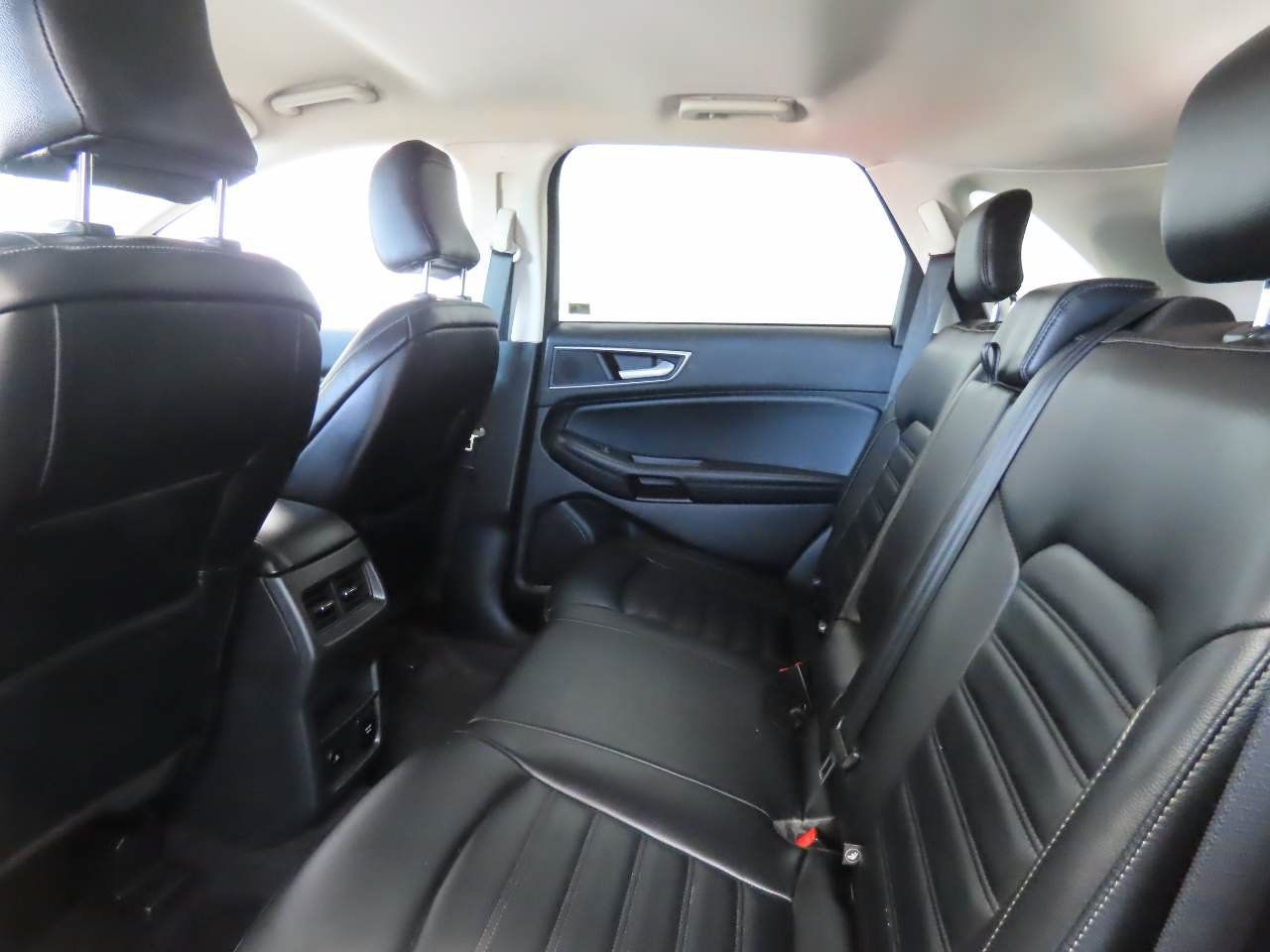 Used 2023 Ford Edge SEL w/ Convenience Package AWD/4WD image 10