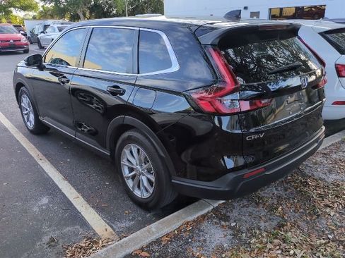 Used 2023 Honda CR-V EX image 4