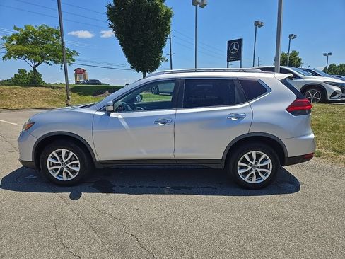 Used 2020 Nissan Rogue SV AWD/4WD image 9