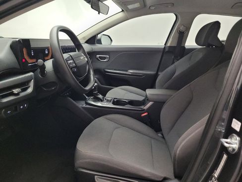 Used 2025 Kia K4 FWD image 17