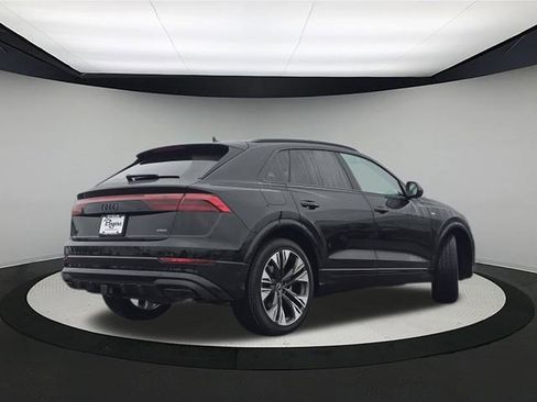 New 2026 Audi Q8 Premium Plus image 7