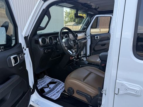 Used 2020 Jeep Gladiator Rubicon w/ Dual Top Group image 2