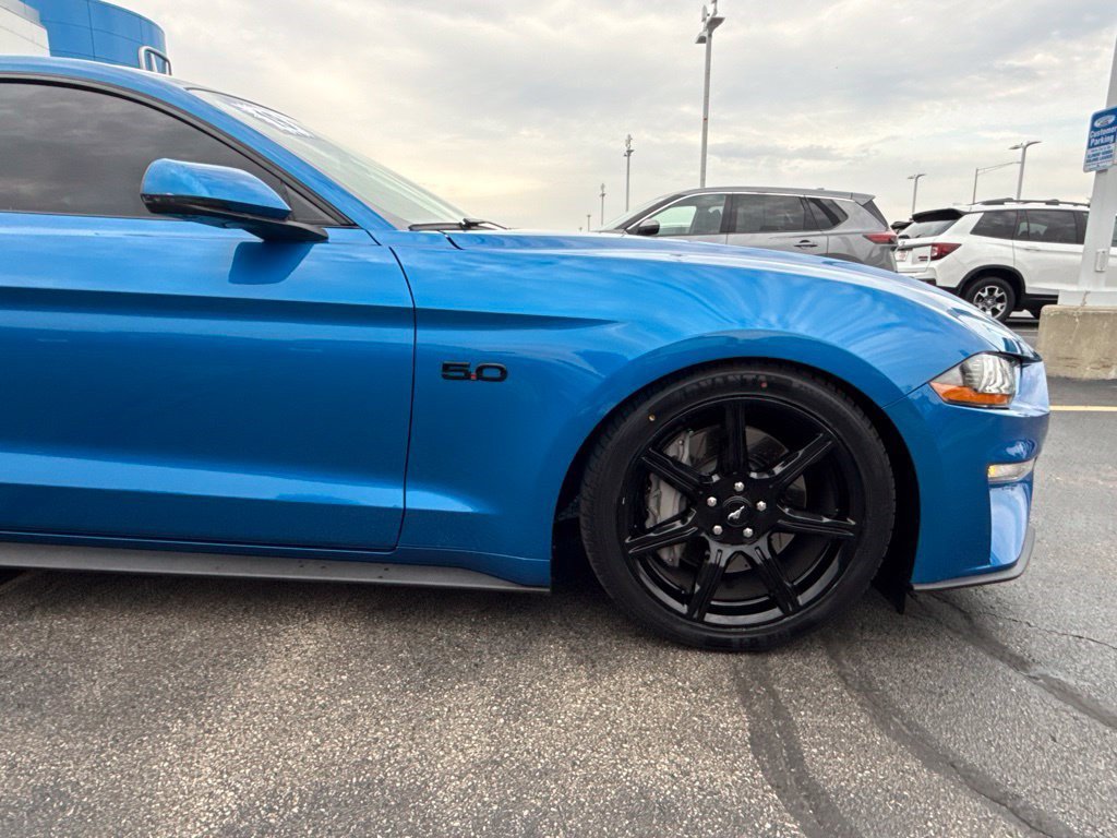Used 2019 Ford Mustang GT Premium w/ Black Accent Package RWD image 15