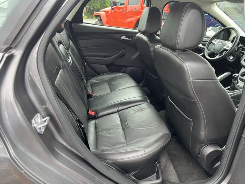 Used 2013 Ford Focus SE FWD image 10
