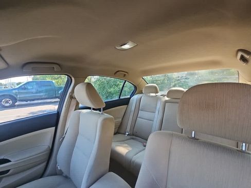 Used 2012 Honda Accord LX image 8