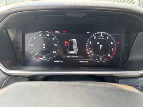 Used 2018 Land Rover Range Rover Sport SE AWD/4WD image 9