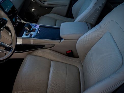 Used 2022 Jaguar F-PACE S image 12