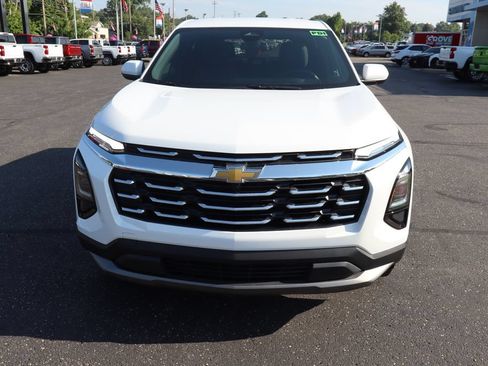 New 2027 Chevrolet Equinox LT FWD image 23