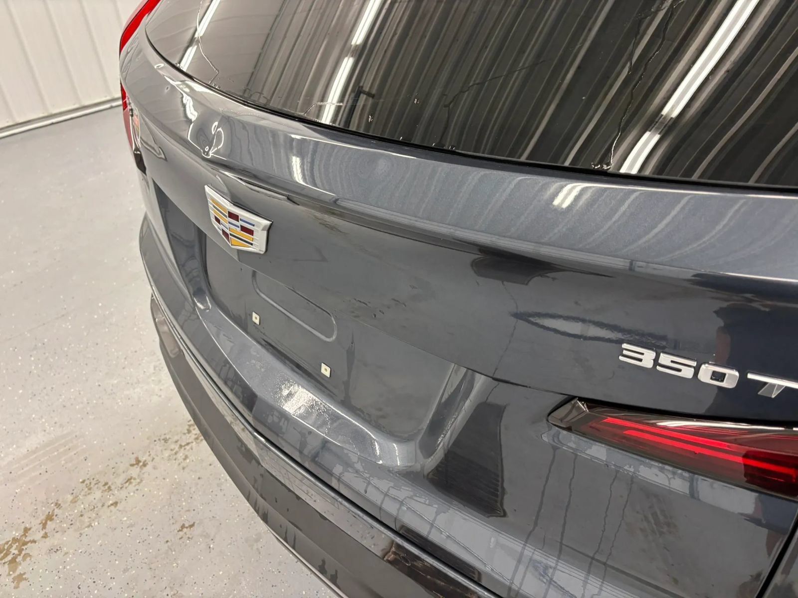 Used 2020 Cadillac XT4 Premium Luxury w/ Technology Package FWD image 23