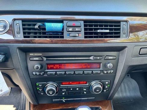 Used 2012 BMW 328i Convertible RWD image 17