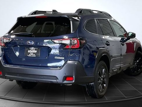 Used 2023 Subaru Outback Onyx Edition XT AWD/4WD image 2