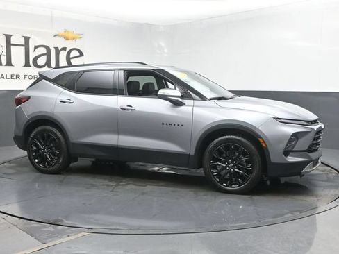 Used 2023 Chevrolet Blazer LT w/ LPO, Cargo Package FWD image 1