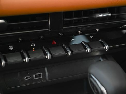 New 2026 GMC Canyon AT4 w/ Nightfall Edition AWD/4WD image 32