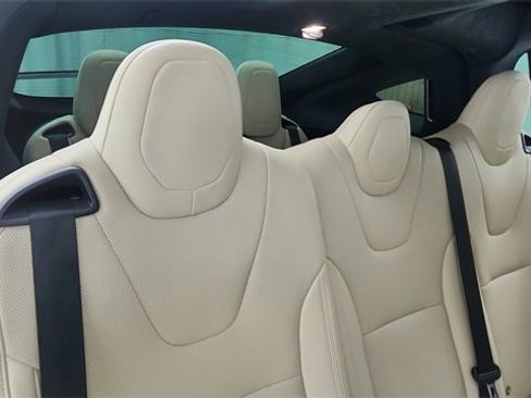 Used 2024 Tesla Model X image 25