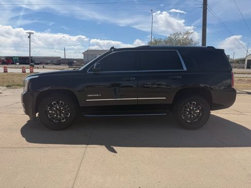 Used 2016 GMC Yukon Denali w/ Open Road Package AWD/4WD image 9
