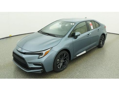 Used 2026 Toyota Corolla SE w/ SE Premium Package FWD image 1