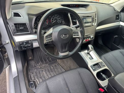Used 2012 Subaru Legacy 2.5i Premium AWD/4WD image 3