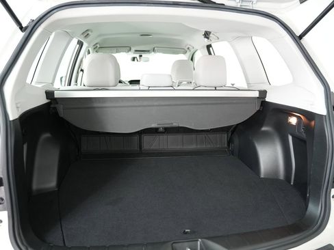 Used 2018 Subaru Forester 2.5i w/ Alloy Wheel Package image 31