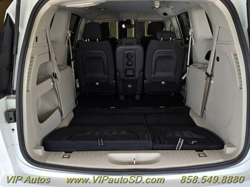 Used 2017 Chrysler Pacifica Touring FWD image 12