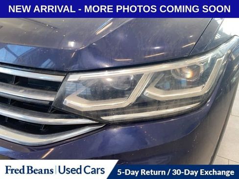 Used 2022 Volkswagen Tiguan SEL R-Line image 4