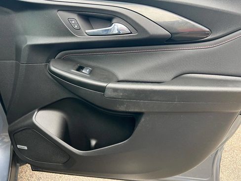 Used 2022 Chevrolet TrailBlazer RS w/ Sun and Liftgate Package image 21