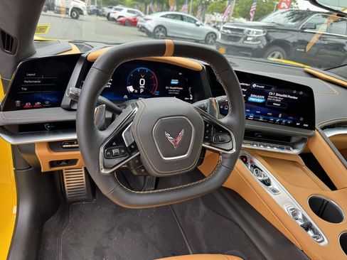 Used 2026 Chevrolet Corvette Stingray Premium Conv w/ Z51 Performance Package RWD image 15