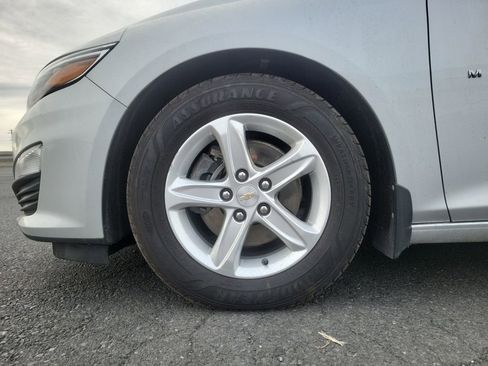 Used 2021 Chevrolet Malibu LS image 21