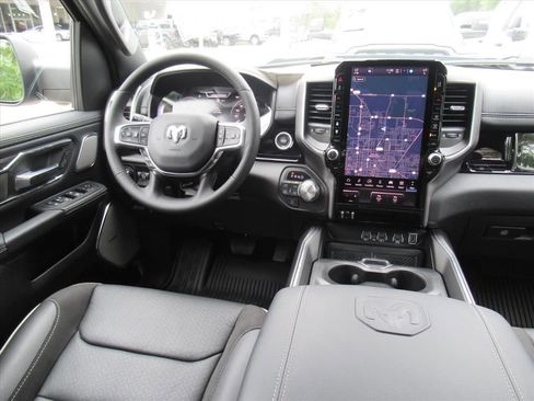 New 2026 RAM 1500 Laramie AWD/4WD image 13