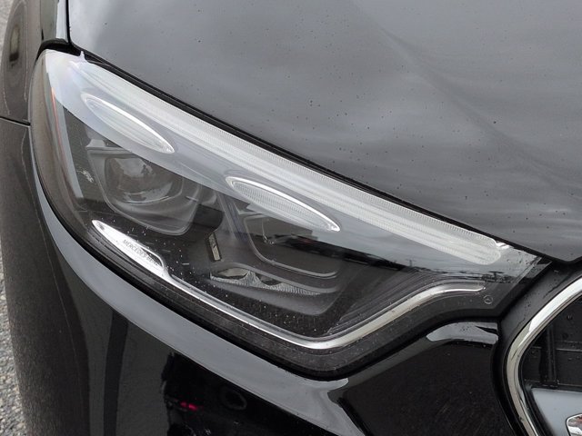 Certified 2026 Mercedes-Benz GLC 300 image 10
