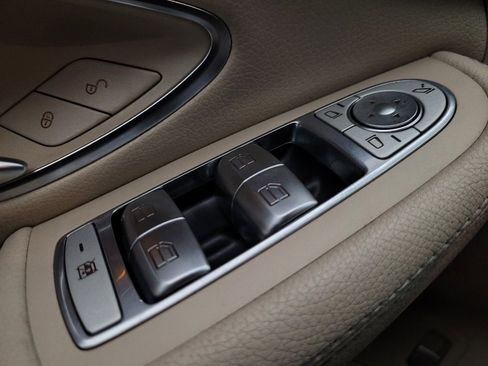 Used 2016 Mercedes-Benz C 300 Sedan image 27