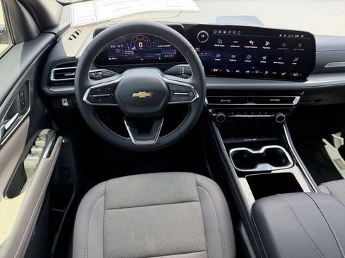 New 2026 Chevrolet Traverse LT FWD image 17