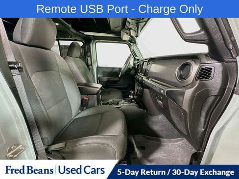 Certified 2023 Jeep Wrangler Unlimited w/ Sun & Screen Package AWD/4WD image 35