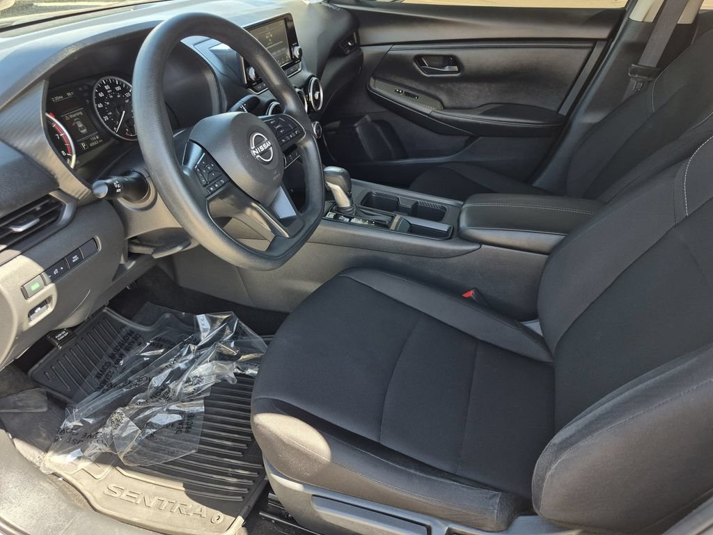 Used 2025 Nissan Sentra S FWD image 18