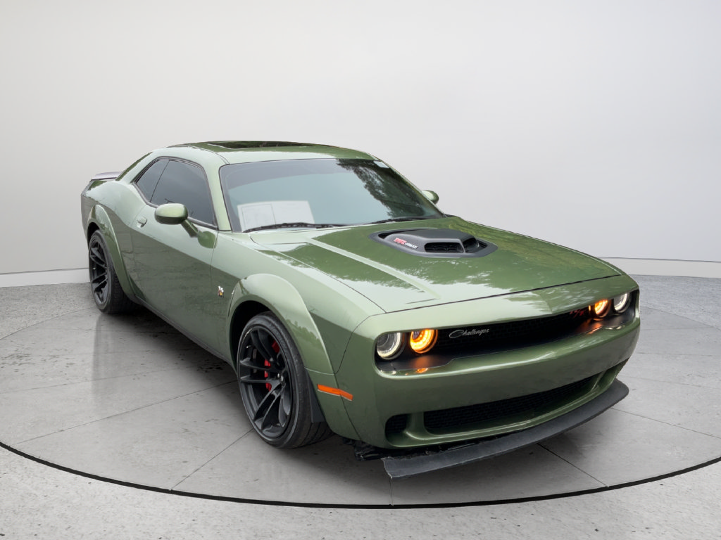 Used 2022 Dodge Challenger R/T Scat Pack RWD image 1